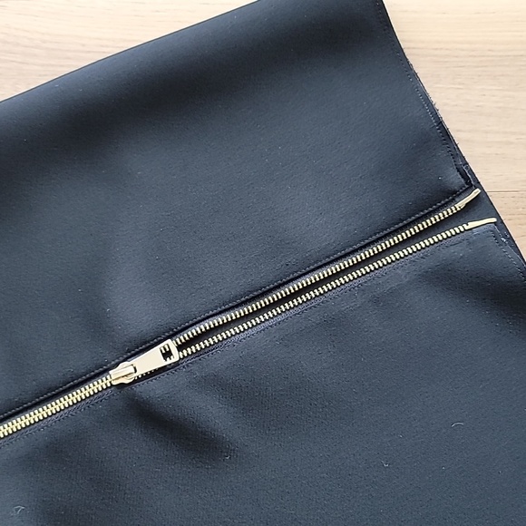 Witchery black pencil skirt w/ gold zipper sz 2 or XS - Picture 3 of 6